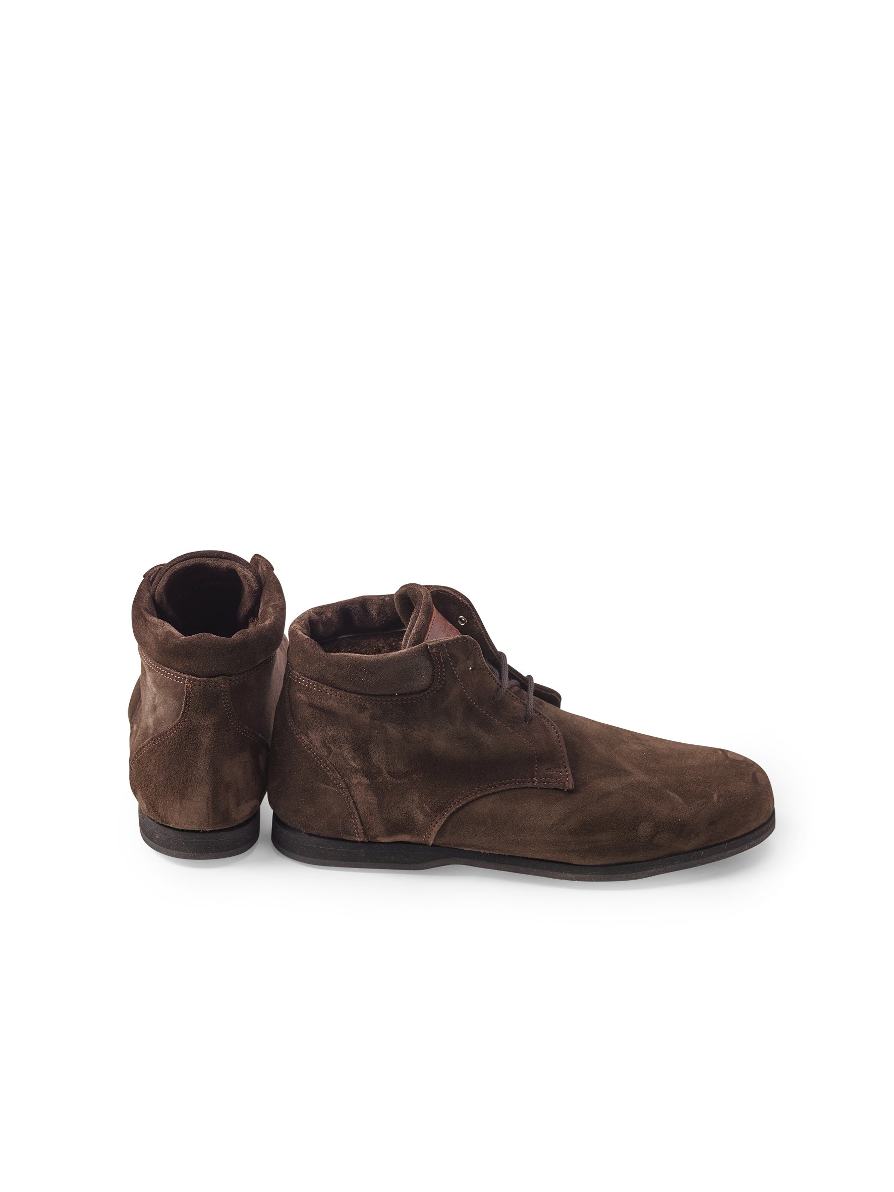 Brown, lambskin-lined boot